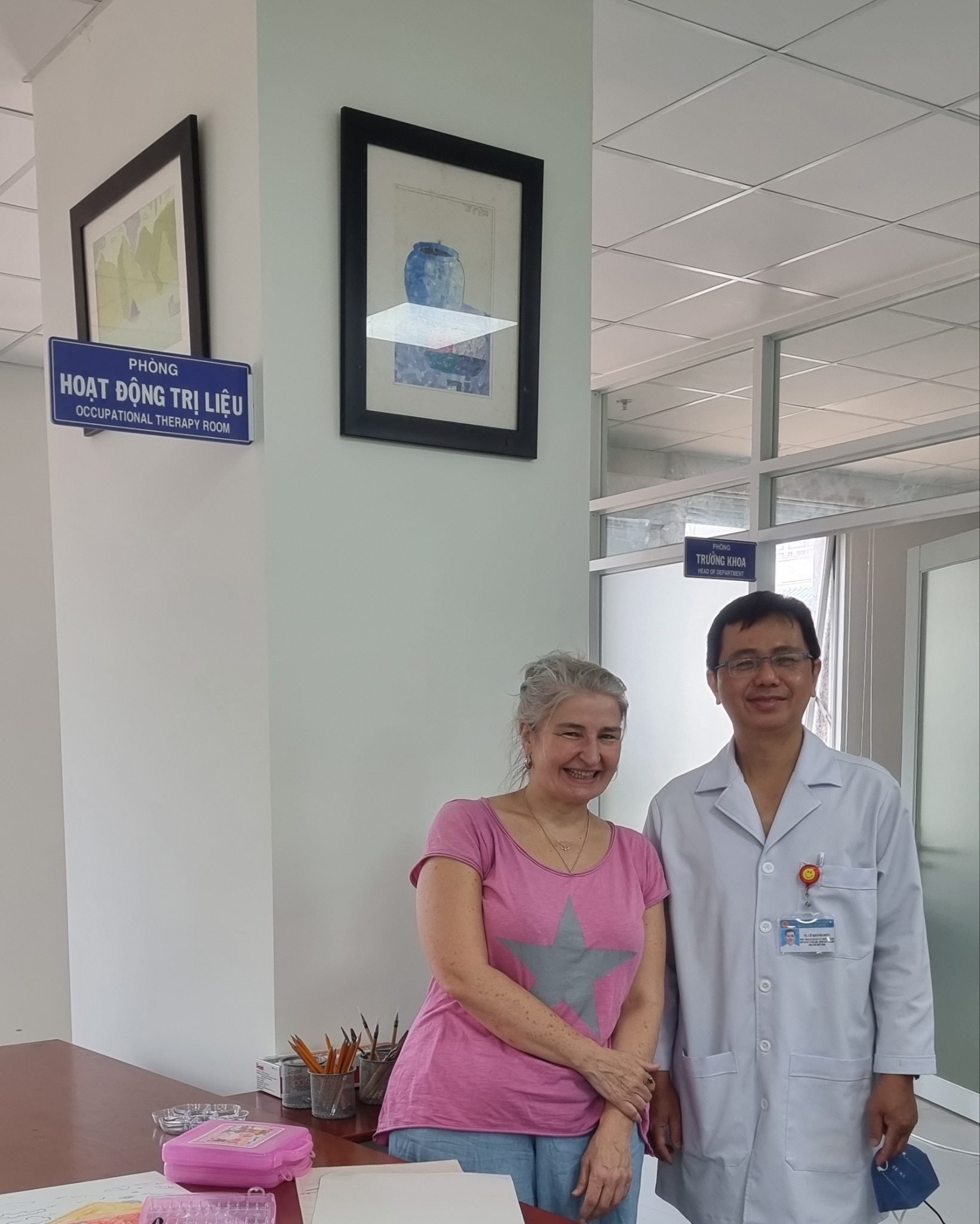 Dr. Dien and Ms Cat Andrew at An Binh hospital     